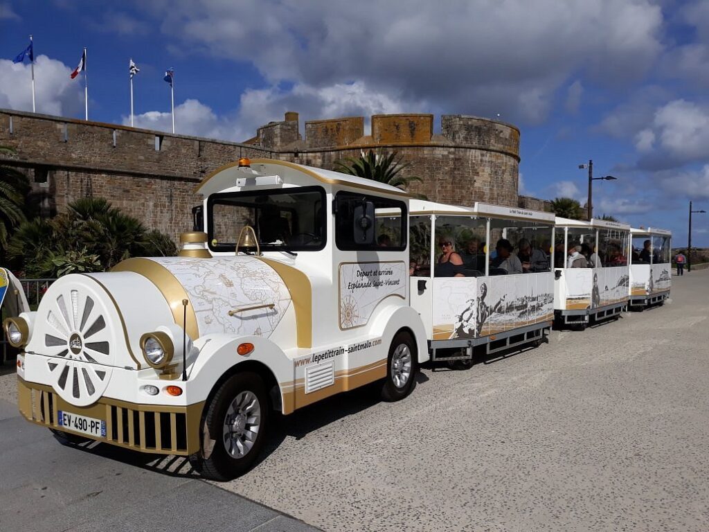 saint-malo with kids_petit train_the knowledge nuggets
