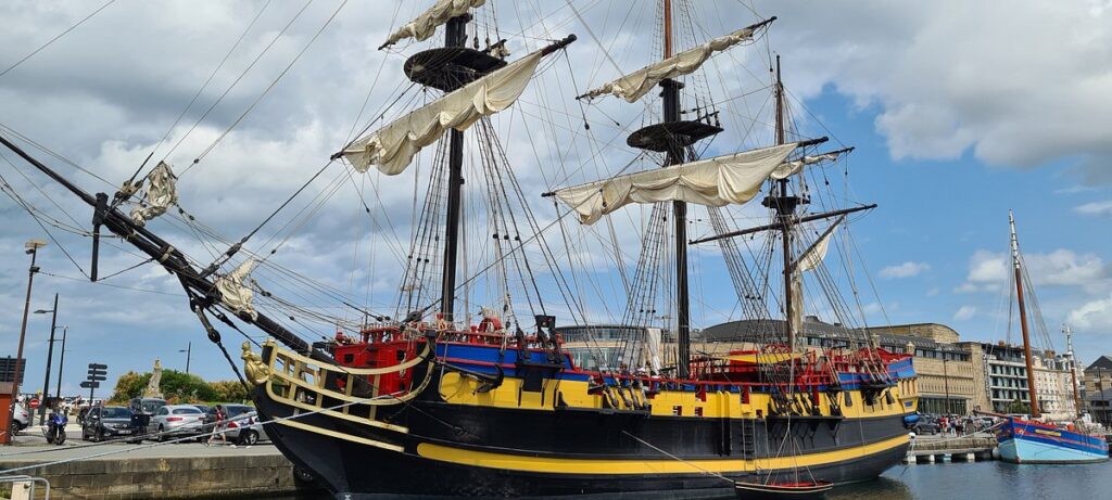 saint-malo with kids_pirate ship_the knowledge nuggets