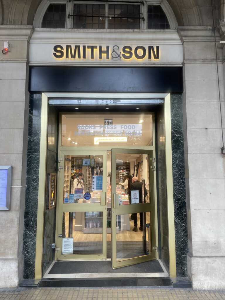 english bookstore in paris, smith & son