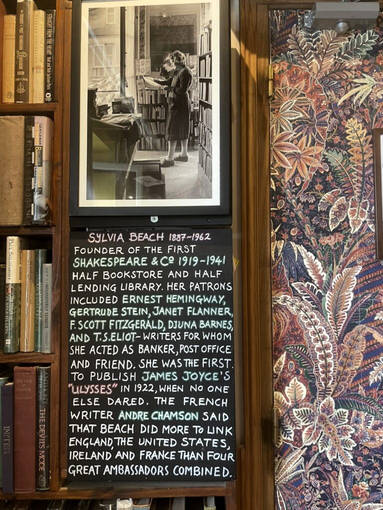 shakespeare & co, paris, books
