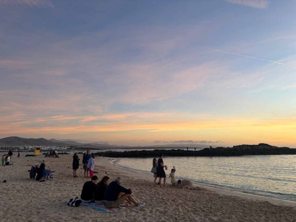 fuerteventura with kid_concha beach_sunset_the knowledge nuggets