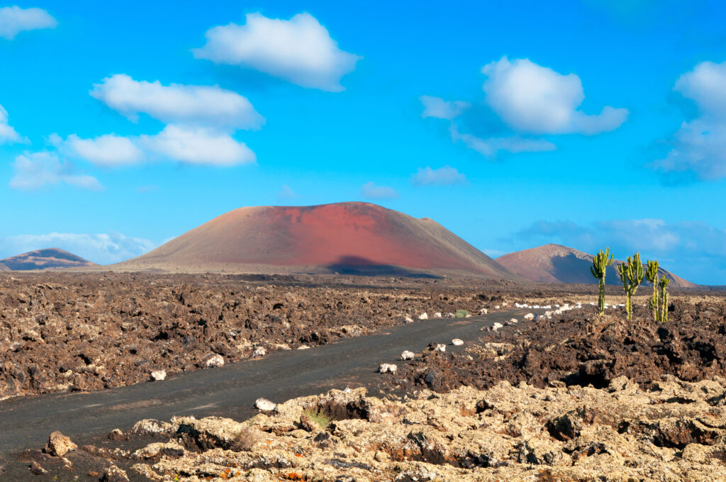 lanzarote with kids, road leading up to temanfaya national park