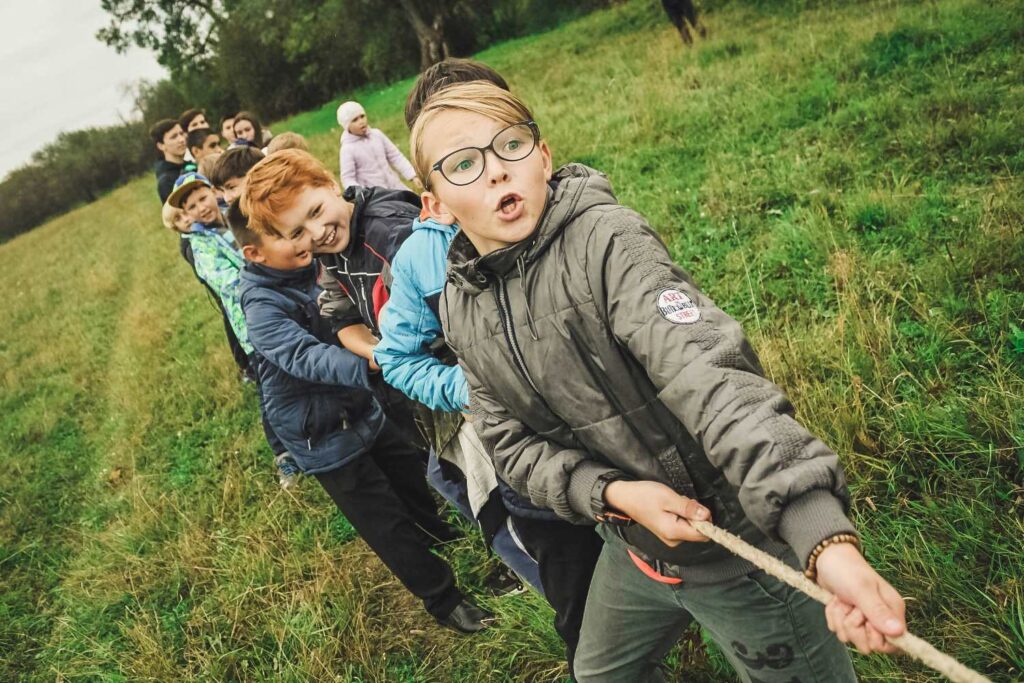 summer-camps-paris-children-the-knowledge-nuggets