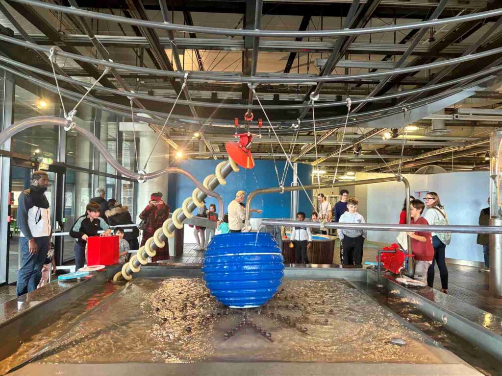 Cité des Sciences et de L'industrie - paris with kids when it rains- The Knowledge Nuggets